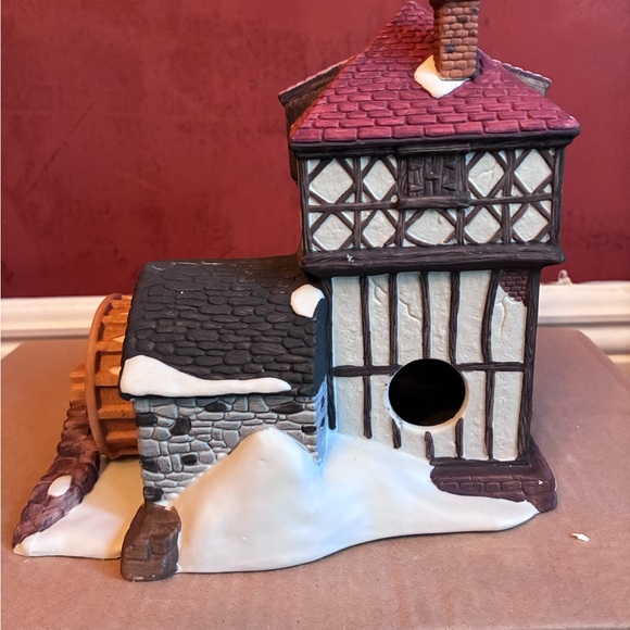 Dept 56 Dickens Village Series “Blythe Pond Mill House” #6508-0 1996 - Picture 6 of 13